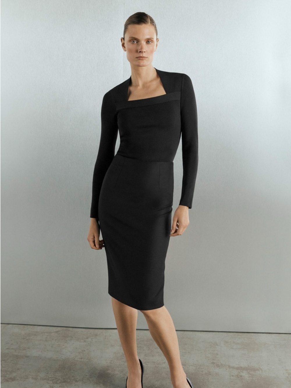 THE FOLD London Ultimate Wool Pencil Skirt